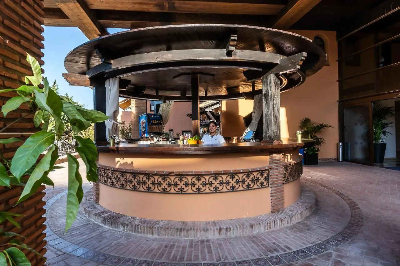 Globales Paraiso Beach Estepona 4*,