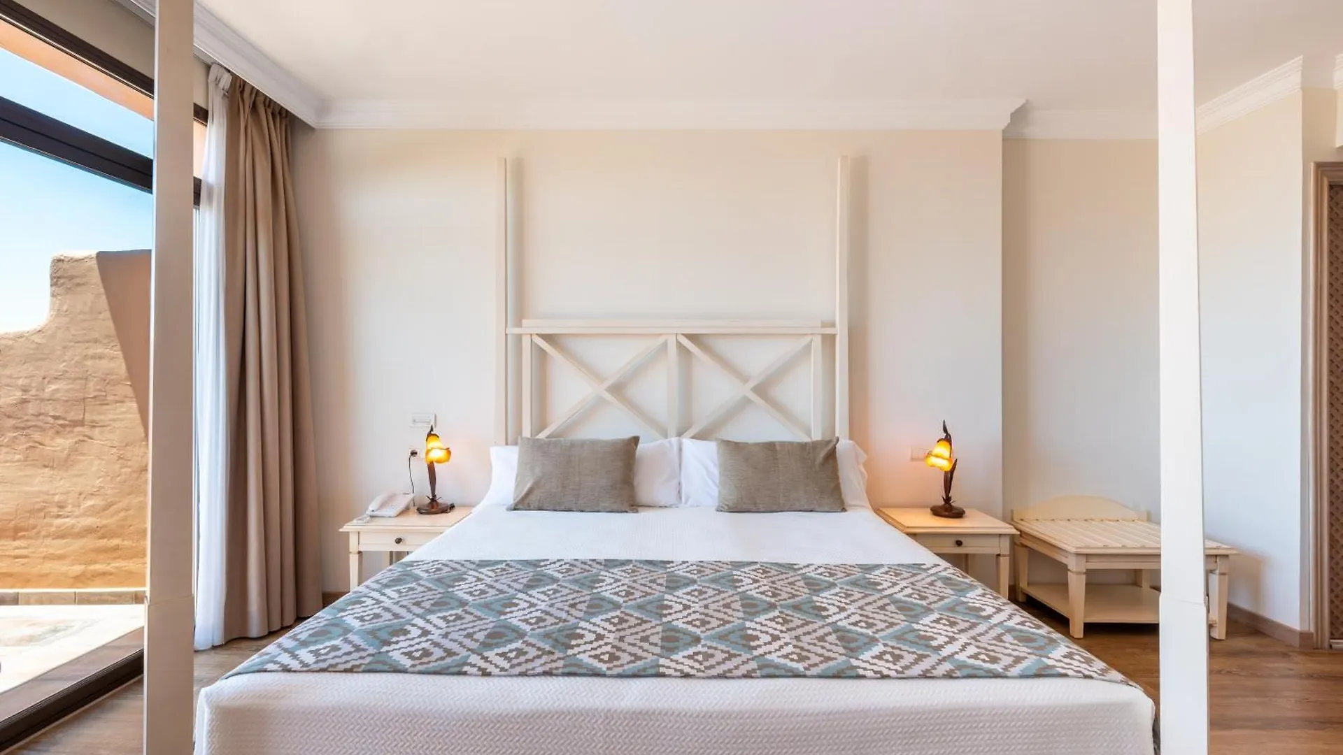 Globales Paraiso Beach Estepona 4*,  Spanien